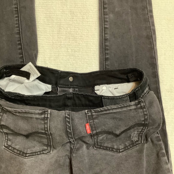 Levi’s 710 Super Skinny Black Distressed Jeans🦚 - Picture 5 of 12